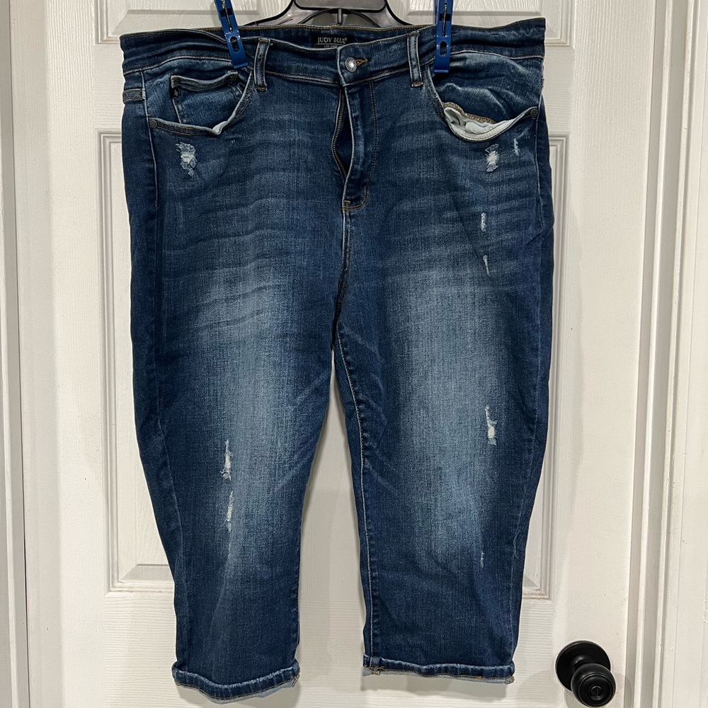 Judy Blue 22W Capri